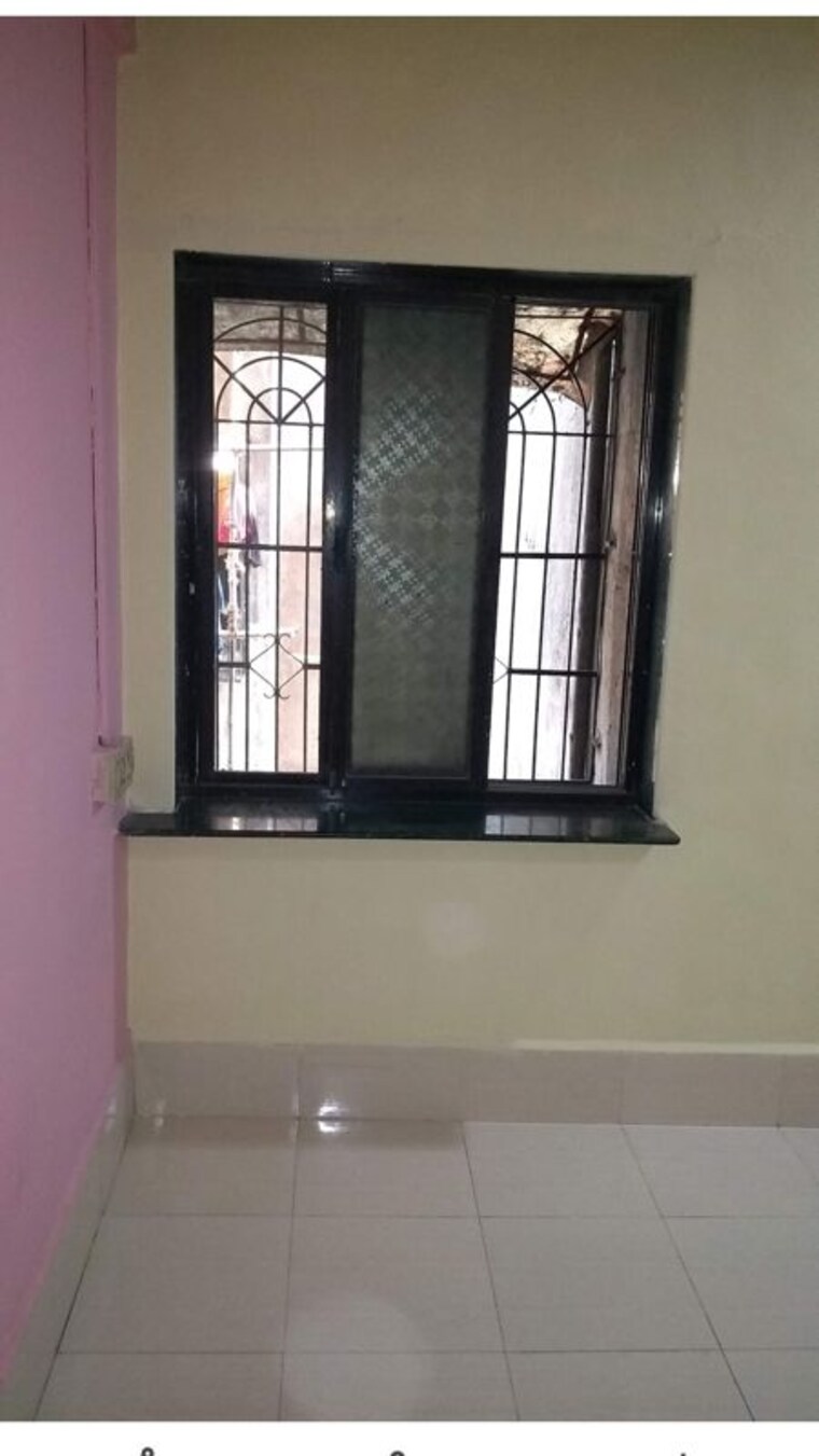 Room, tisgao naka 1 Bedroom 500 Sq.Ft. Apartment In Tisgao Naka Thane 10212737