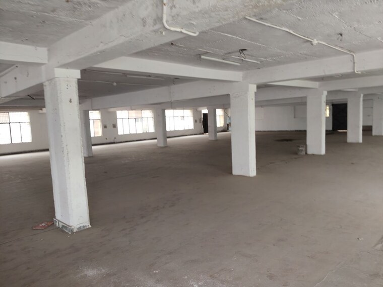  Parking, sector 59 Commercial Warehouse 8000 Sq.Yd. In Sector 59 Noida 10212781
