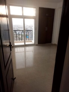 2 BHK Apartment For Rent in Ace City