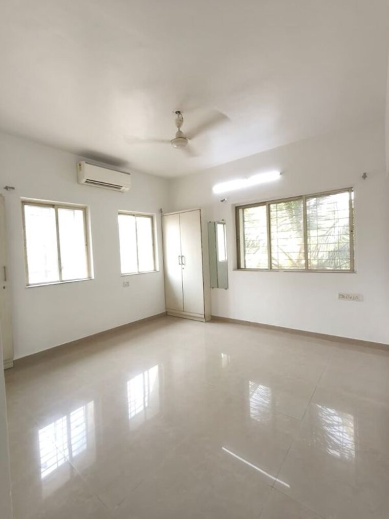 Room, mathwad-prangan 3 Bedroom 1250 Sq.Ft. Apartment In Kothrud Pune 10212785