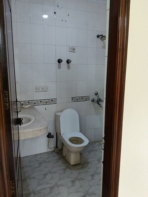 Bathroom in 3.5 BHK Apartment at Gaurav Adhikari, Sector 62 – for Rent