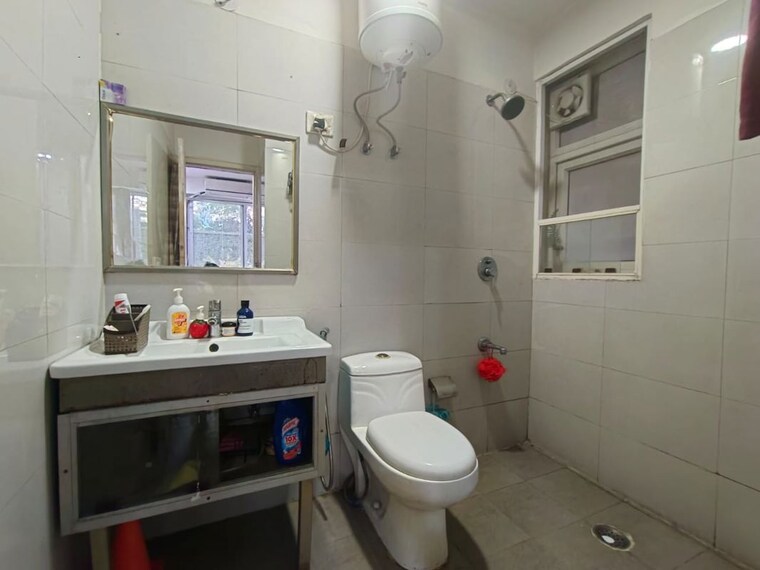 Bathroom, m3m-marina 2 Bedroom 1330 Sq.Ft. Apartment In Sector 68 Gurgaon 10212810