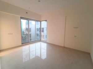 Room in 3 BHK Apartment at Boa Vista CHS, Borivali West – for Rent