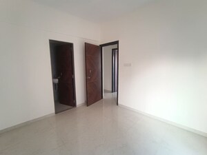 Room in 3 BHK Apartment at Boa Vista CHS, Borivali West – for Rent