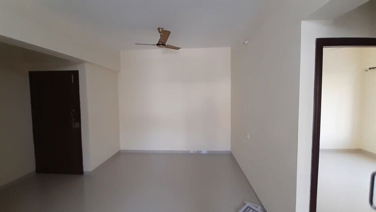 Room, nirmal-lifestyle-residency-chs-ltd 1 Bedroom 550 Sq.Ft. Apartment In Mulund West Mumbai 10212850