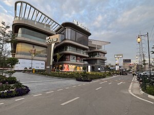  Shop – Exterior View View at M3M Route 65, Sector 65 - for Rent