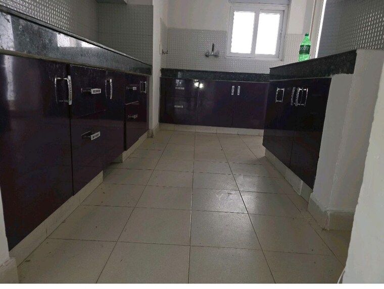 Kitchen, vatika-gurgaon-21 3 Bedroom 1981 Sq.Ft. Apartment In Sector 83 Gurgaon 10212862