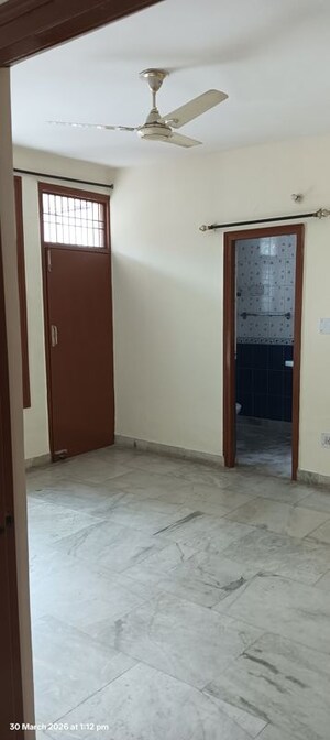 Room in 3 BHK Apartment at Sector 20 – for Rent