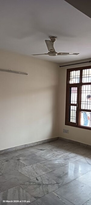 Room in 4 BHK Apartment at Sector 20 – for Sale