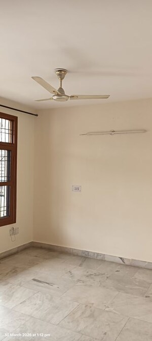 Room in 4 BHK Apartment at Sector 20 – for Sale