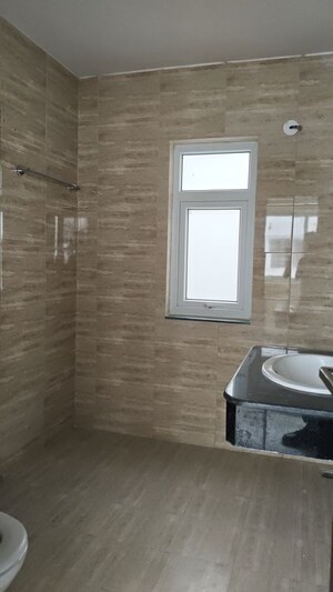 Parking in 6+ BHK Independent House at BPTP Parkland, Sector 75 – for Rent