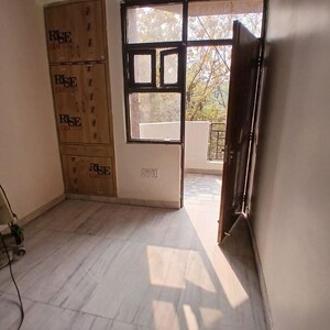 Room in 4 BHK Builder Floor at Rajendra Nagar Sector 3 – for Rent