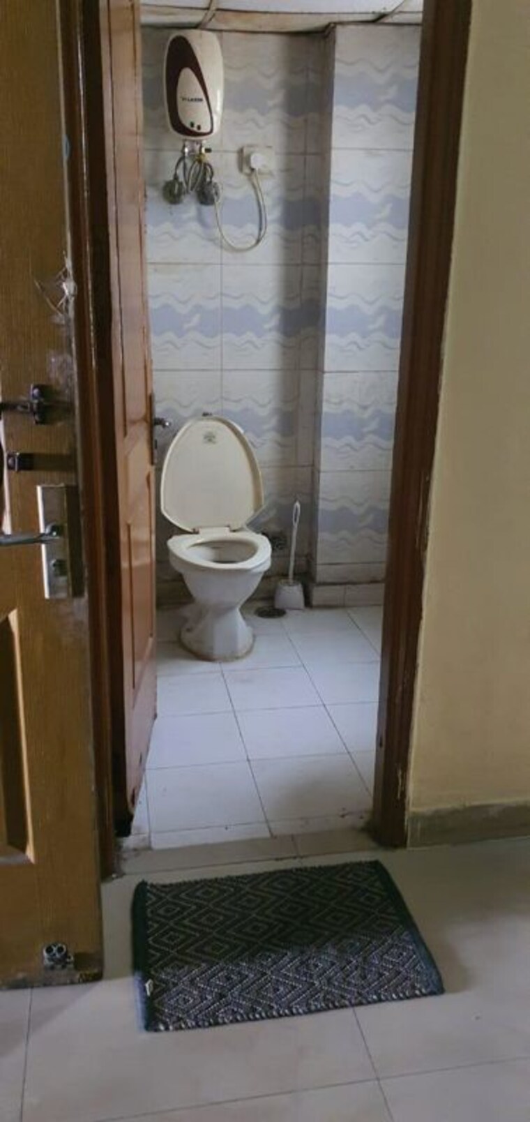 Bathroom, rajendra nagar sector 3 4 Bedroom 1850 Sq.Ft. Builder Floor In Rajendra Nagar Sector 3 Ghaziabad 10212873