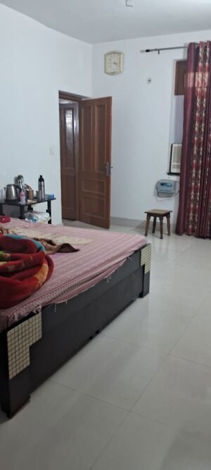Bedroom in 4 BHK Independent House at Sector 16 – for Rent