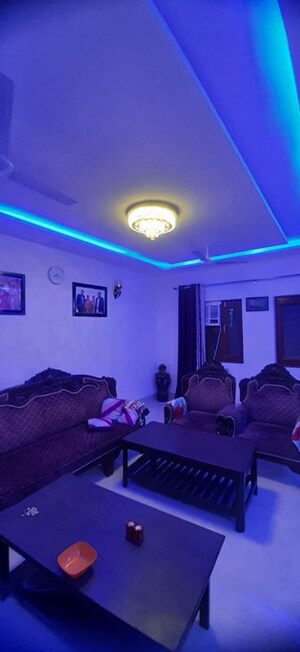 Living Room in 4 BHK Independent House at Sector 16 – for Rent