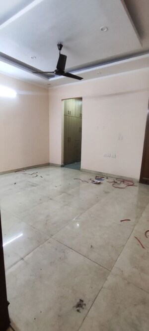 Room in 2 BHK Builder Floor at RWA Apartments Sector 92, Sector 92 – for Rent
