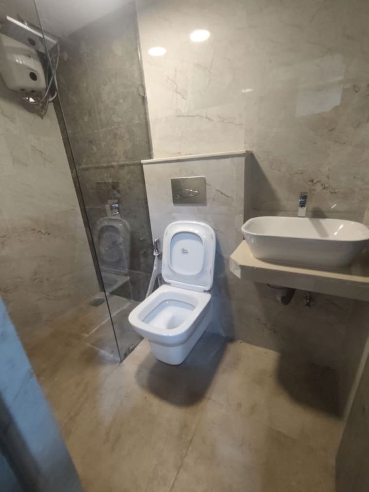 Bathroom, im-applaud-38 1 Bedroom 454 Sq.Ft. Apartment In Goregaon East Mumbai 10212888