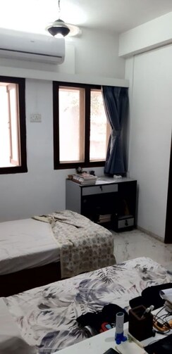2 BHK + Pooja Room,Servant Room Apartment For Rent in Ruturaj CHS Ltd