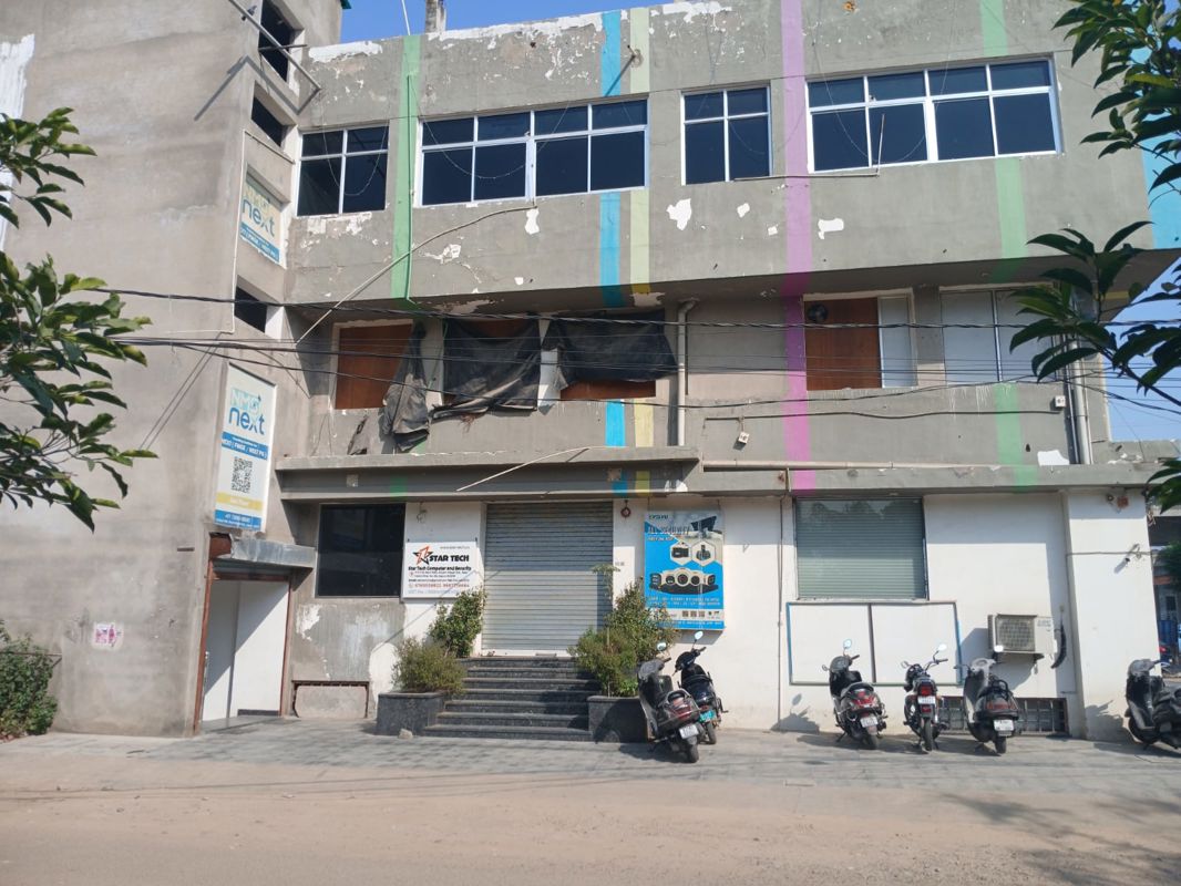 Showroom For Sale in Shyam Nagar