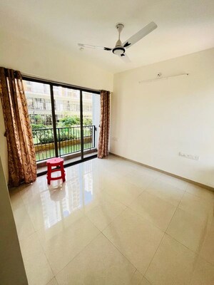 Room in 3 BHK Apartment at Runwal My City, Dombivli East – for Rent