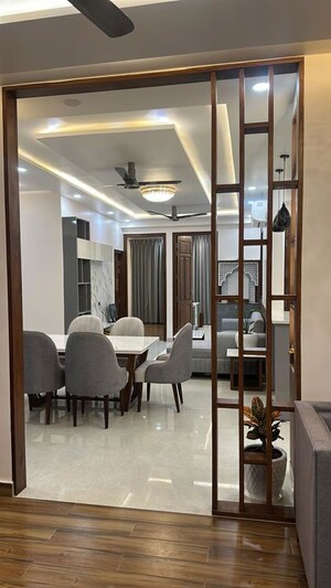 Staircase in 6 BHK Villa at Gomti Nagar – for Rent