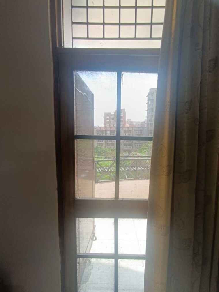 Room, sector 62 2.5 Bedroom 1375 Sq.Ft. Independent House In Sector 62 Noida 10212976
