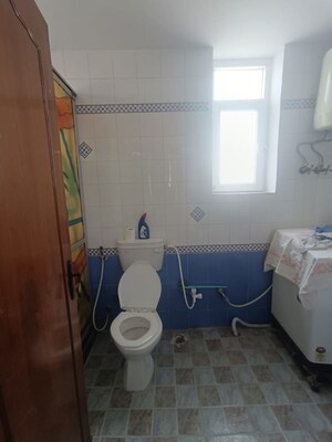 Bathroom in 2.5 BHK Independent House at Sector 62 – for Rent