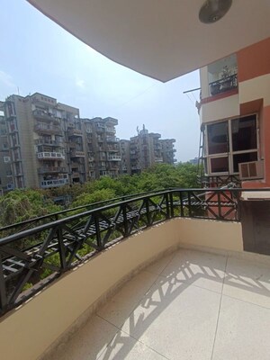 Balcony in 2.5 BHK Independent House at Sector 62 – for Rent