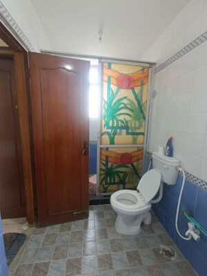 Living Room in 2.5 BHK Independent House at Sector 62 – for Rent