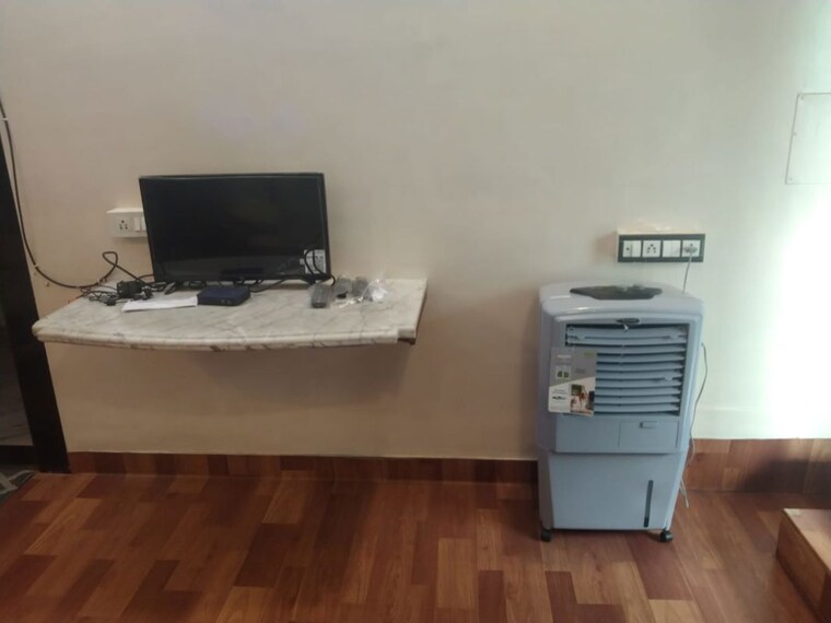 undefined, vile parle west 1 Bedroom 400 Sq.Ft. Apartment In Vile Parle West Mumbai 10205335