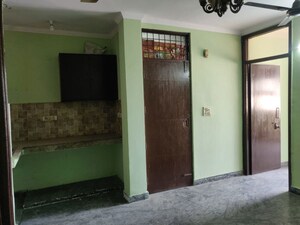 Building Lobby in 2 BHK Builder Floor at Ansal Palam Triangle, Palam Vihar Extension – for Rent