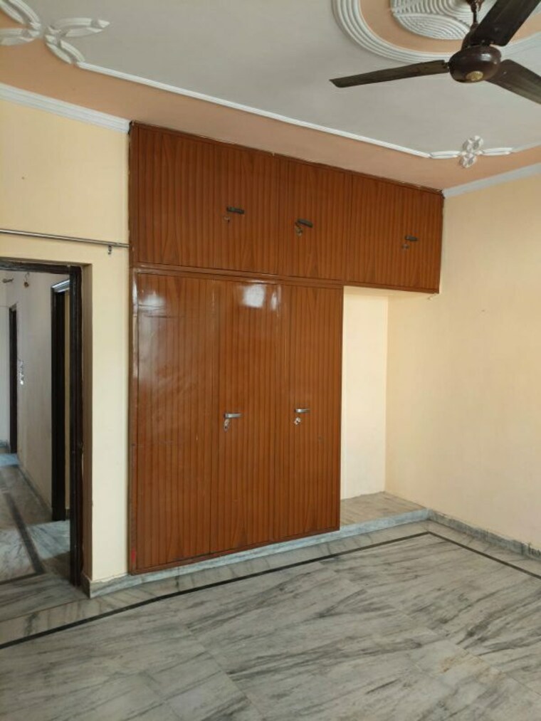 Room, sector 29 2 Bedroom 1450 Sq.Ft. Builder Floor In Sector 29 Faridabad 10213027
