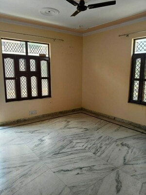 2 BHK Builder Floor For Rent in Sector 29