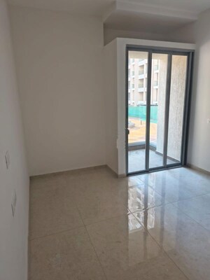 Room in 3 BHK Apartment at Vilas Javdekar Yashwin Enchante, Kharadi – for Rent