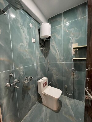 Bathroom in 1 BHK Builder Floor at Saket – for Rent