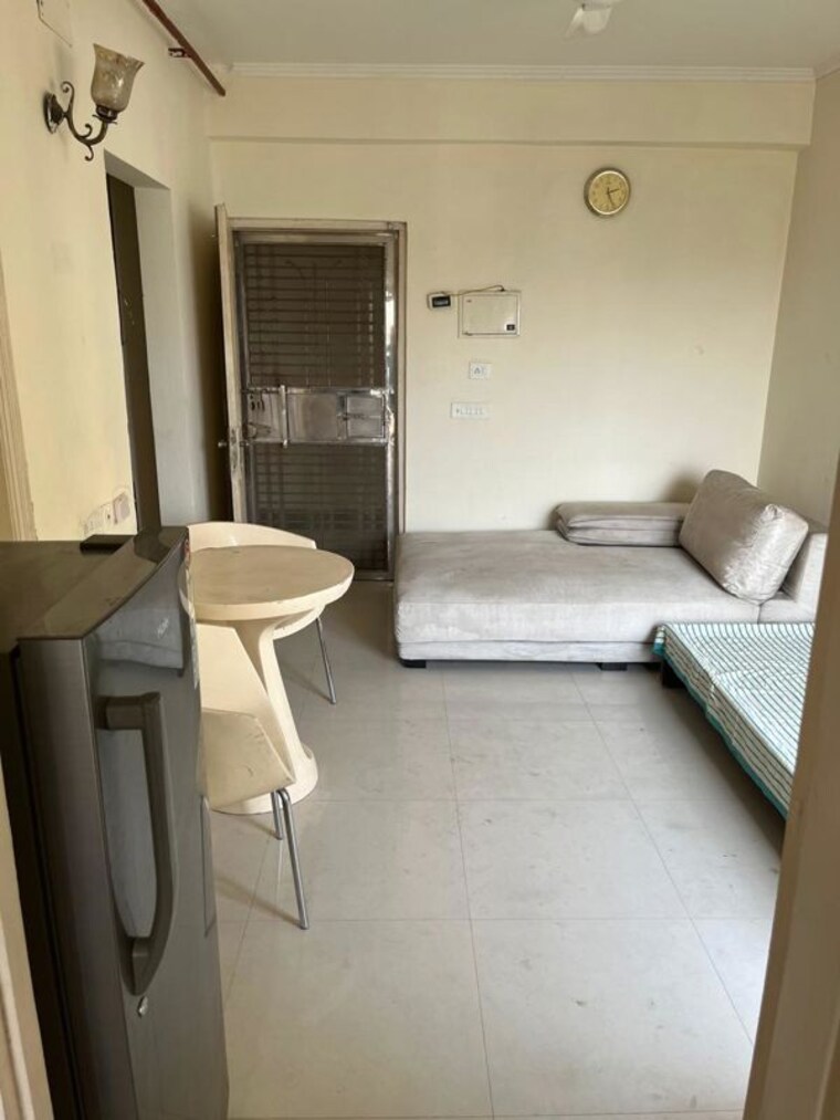 Master Bedroom, gaur-sportswood 3 Bedroom 1850 Sq.Ft. Apartment In Sector 79 Noida 10213100