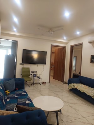 Living Room in 4 BHK Apartment at DLF The Summit, Dlf Phase V – for Sale
