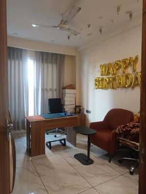 Living Room in 4 BHK Apartment at DLF The Summit, Dlf Phase V – for Sale