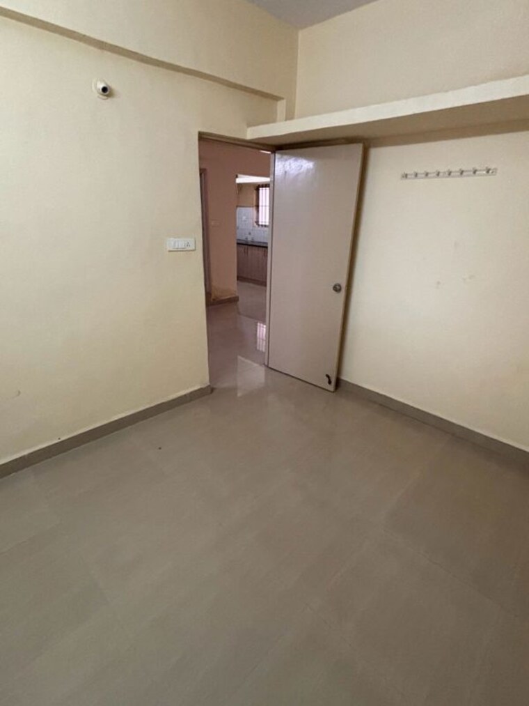 Room, prabhavathi-meridian 2 Bedroom 800 Sq.Ft. Apartment In Electronic City Phase I Bangalore 10213114