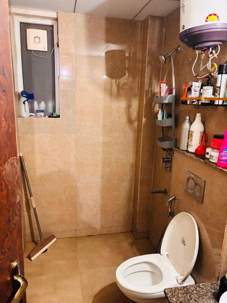 Bathroom, affinity-greens 4 Bedroom 2200 Sq.Ft. Apartment In International Airport Road Zirakpur 10213123