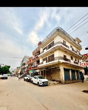 3.5 BHK Independent House For Sale in Sector 18