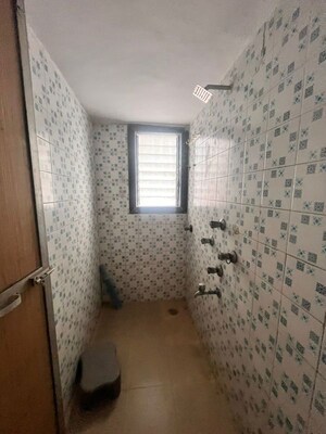 Bathroom in 1 BHK Apartment at Andheri West – for Rent