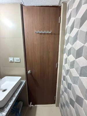 Bathroom in 2 BHK Apartment at Kalpataru Immensa C, Kolshet Road – for Rent