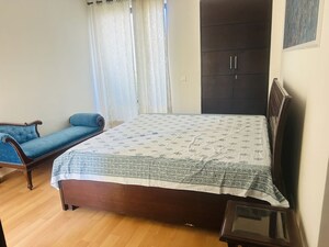 Bedroom in 3.5 BHK Apartment at Unitech Uniworld Gardens, Sector 47 – for Rent