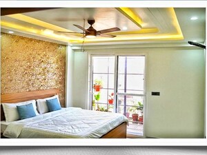 Bedroom in 6+ BHK Independent House at Mansarovar Extension – for Sale