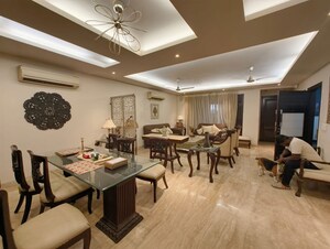 3 BHK Builder Floor For Rent in Chittaranjan Park