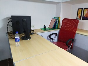 Team Area in  Office Space at Om Heera Panna Mall, Andheri West – for Rent