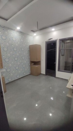 Room in 3 BHK Apartment at Dhakoli – for Sale