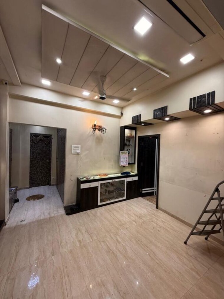 Room, sion east 2 Bedroom 600 Sq.Ft. Apartment In Sion East Mumbai 10213284