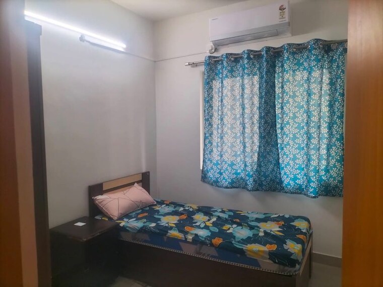 Bedroom, mantri-celestia 2.5 Bedroom 1250 Sq.Ft. Apartment In Gachibowli Hyderabad 10213294